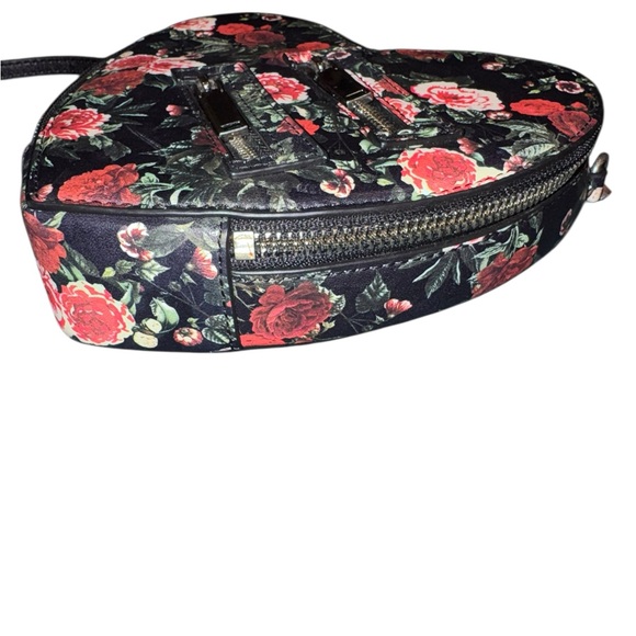 Rebecca Minkoff Black Floral Heart Crossbody NWOTl - Picture 4 of 6